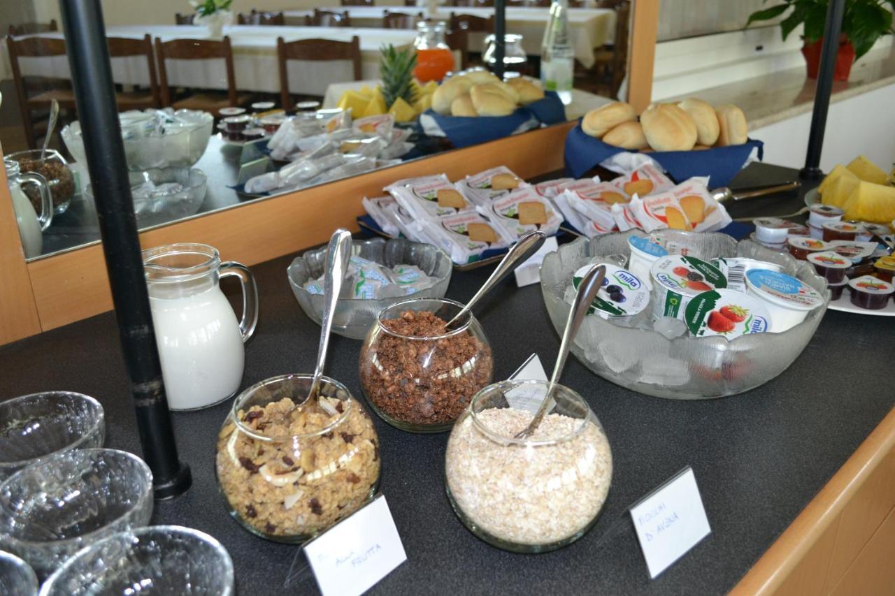 Garni Anna Hotel Besenello Ngoại thất bức ảnh